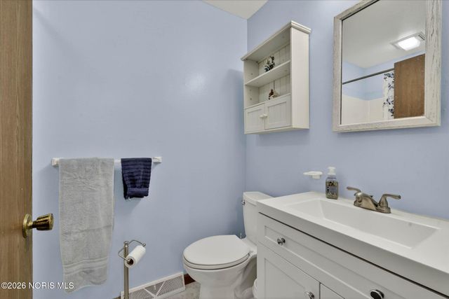 35 Santus Drive, Rossford, OH 43460