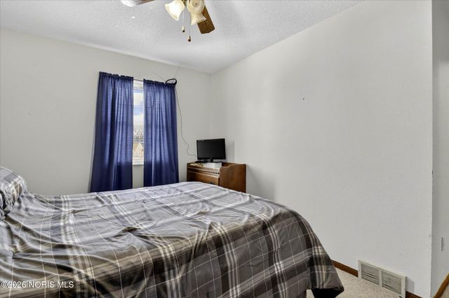 35 Santus Drive, Rossford, OH 43460