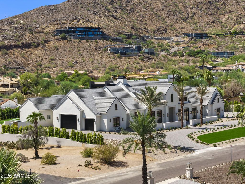 6323 E SAGE Drive, Paradise Valley, AZ 85253 — exterior