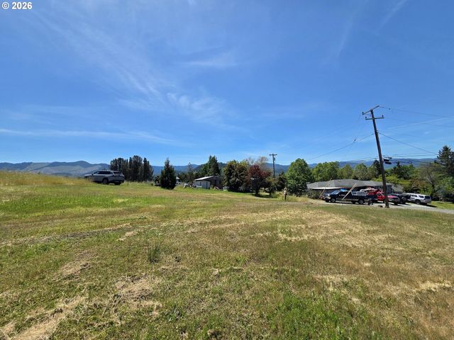 0 CEDAR St 35, Riddle, OR 97469