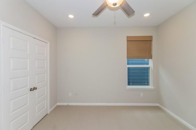 2410 Yacht Harbor Drive, Kemah, TX 77565