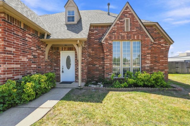 13310 E 88th Court North, Owasso, OK 74055
