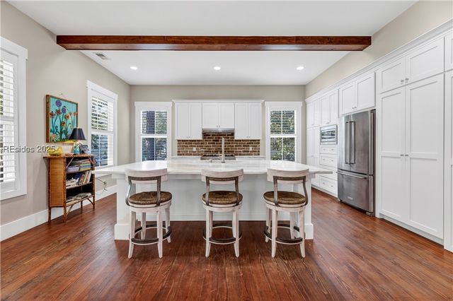 3 Tabby Shell Rd, Bluffton, SC 29910