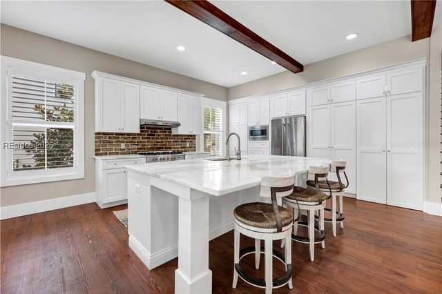 3 Tabby Shell Rd, Bluffton, SC 29910