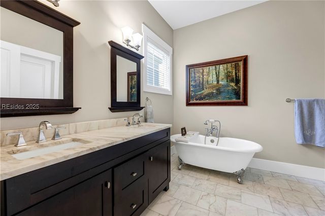 3 Tabby Shell Rd, Bluffton, SC 29910