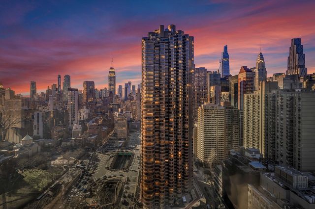 415 E 37th St Apt 37N, New York City, NY 10016