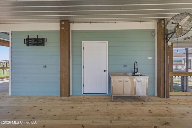 4062 Devon Street, Bay Saint Louis, MS 39520
