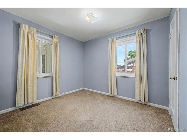 3429 S Fairfax St, Denver, CO 80222