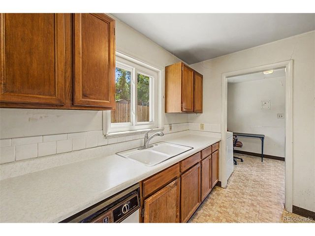 3429 S Fairfax St, Denver, CO 80222
