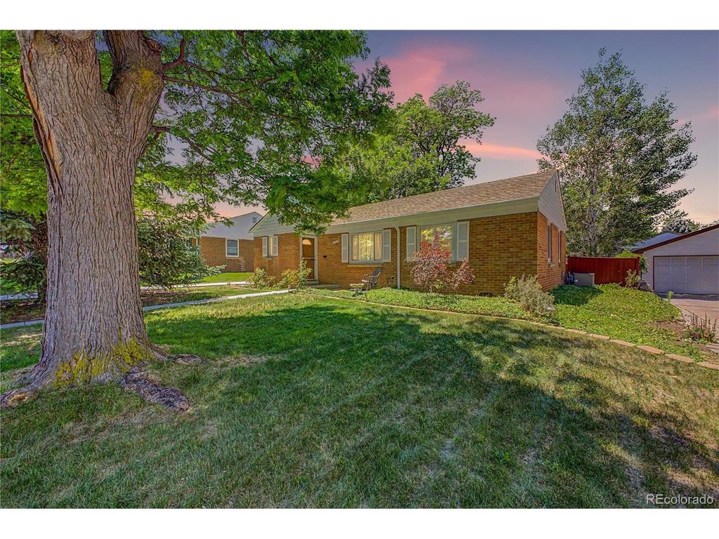 3429 S Fairfax St, Denver, CO 80222