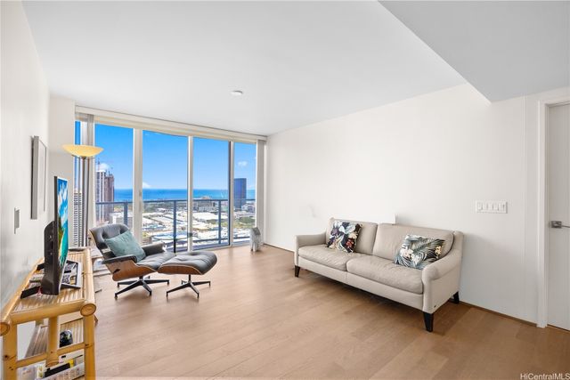 888 Kapiolani Boulevard 3207, Honolulu, HI 96813