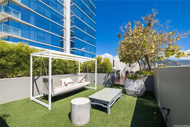 888 Kapiolani Boulevard 3207, Honolulu, HI 96813