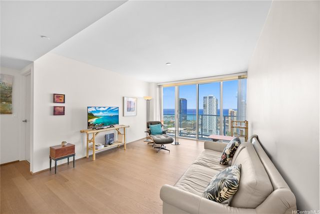 888 Kapiolani Boulevard 3207, Honolulu, HI 96813