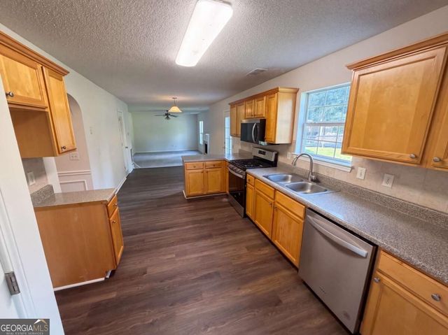 7425 Bodnant Drive, Fairburn, GA 30213