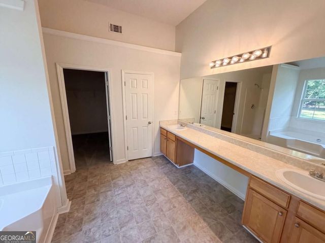7425 Bodnant Drive, Fairburn, GA 30213
