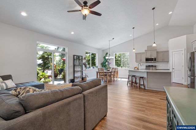 1280 Westwood Dr NW, Salem, OR 97304