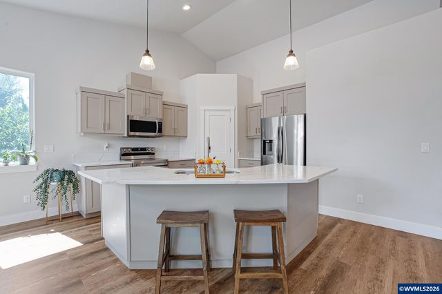 1280 Westwood Dr NW, Salem, OR 97304