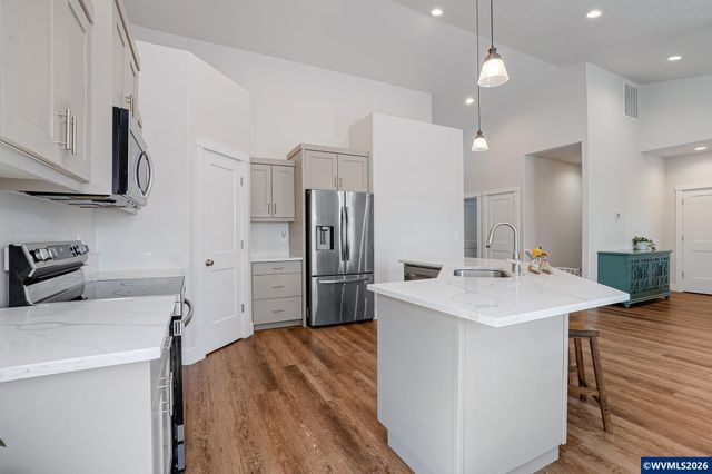 1280 Westwood Dr NW, Salem, OR 97304