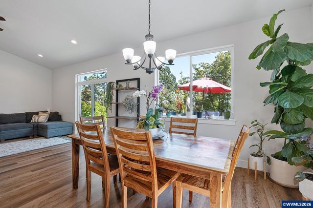 1280 Westwood Dr NW, Salem, OR 97304