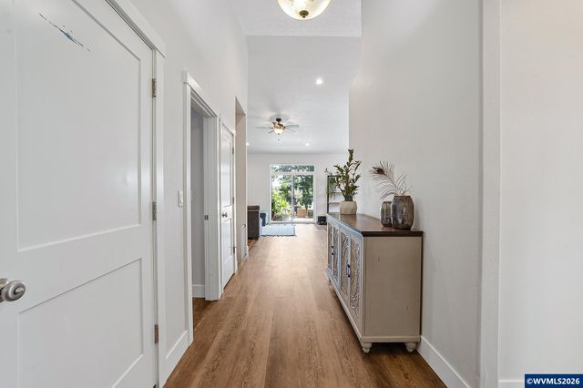 1280 Westwood Dr NW, Salem, OR 97304