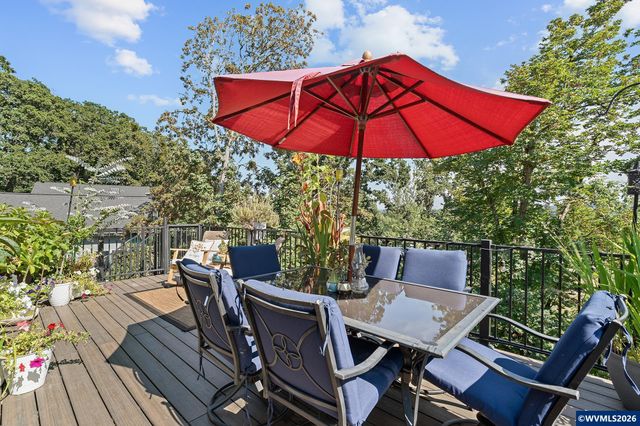 1280 Westwood Dr NW, Salem, OR 97304