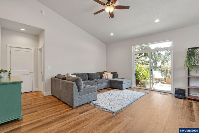 1280 Westwood Dr NW, Salem, OR 97304