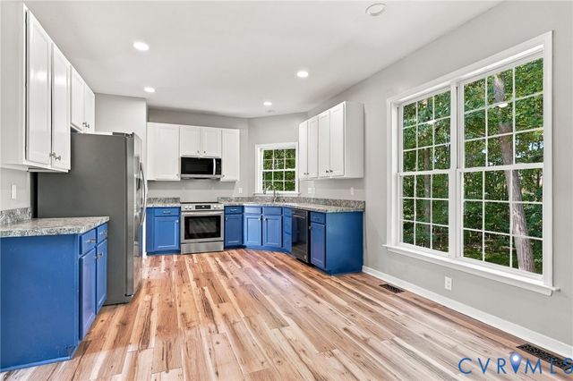 4619 Finney Ct, Chester, VA 23831