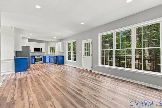 4619 Finney Ct, Chester, VA 23831