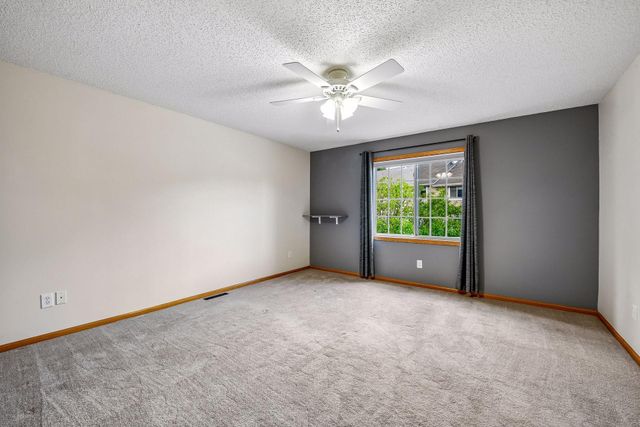 441 Pleasant Lane, Chaska, MN 55318