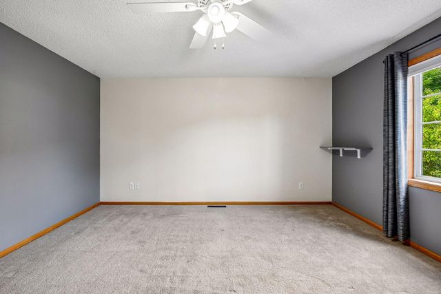 441 Pleasant Lane, Chaska, MN 55318