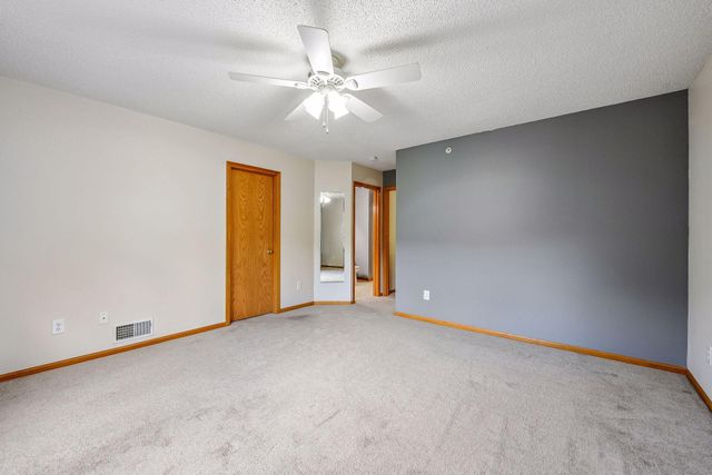 441 Pleasant Lane, Chaska, MN 55318