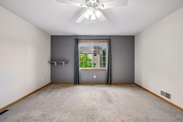 441 Pleasant Lane, Chaska, MN 55318