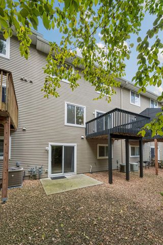 441 Pleasant Lane, Chaska, MN 55318
