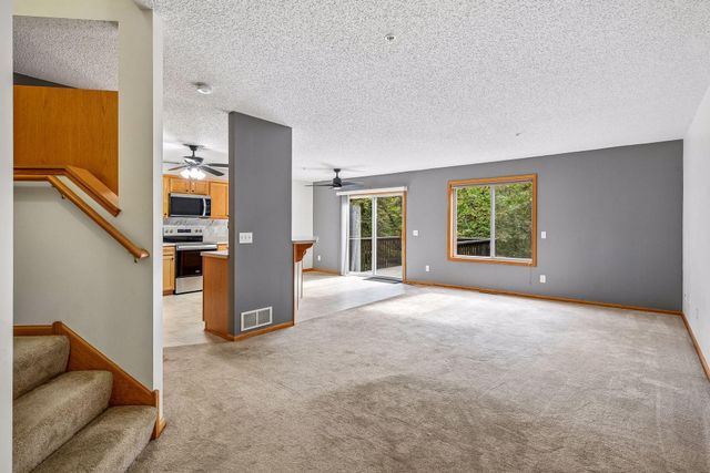 441 Pleasant Lane, Chaska, MN 55318
