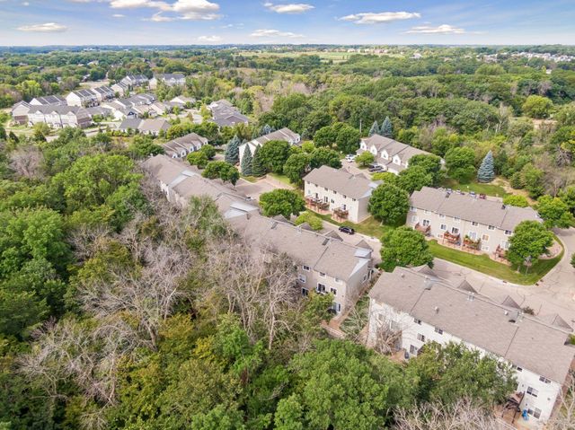 441 Pleasant Lane, Chaska, MN 55318