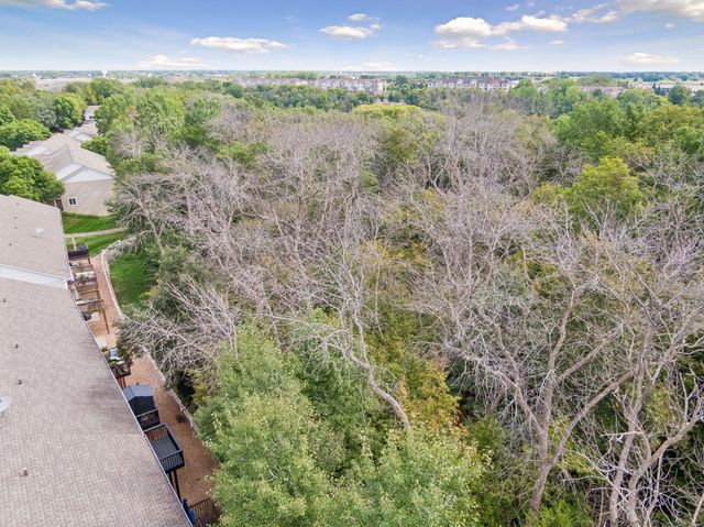 441 Pleasant Lane, Chaska, MN 55318