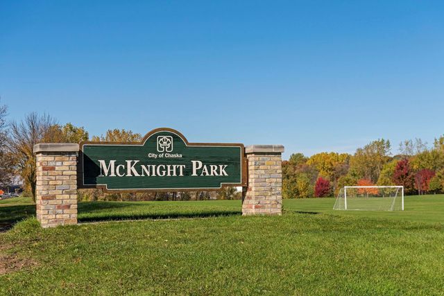 441 Pleasant Lane, Chaska, MN 55318