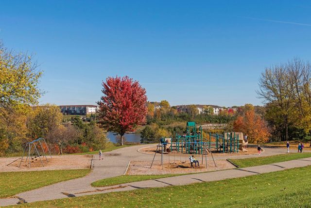 441 Pleasant Lane, Chaska, MN 55318