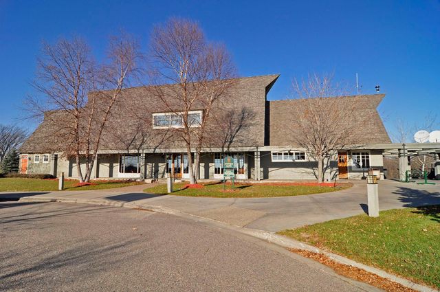 441 Pleasant Lane, Chaska, MN 55318