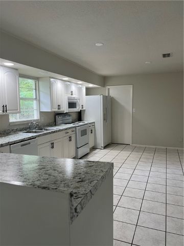 6703 Pensacola Road, Fort Pierce, FL 34951