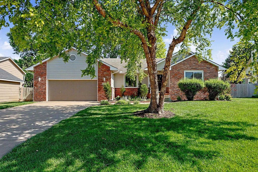 11901 W Britton St, Wichita, KS 67205