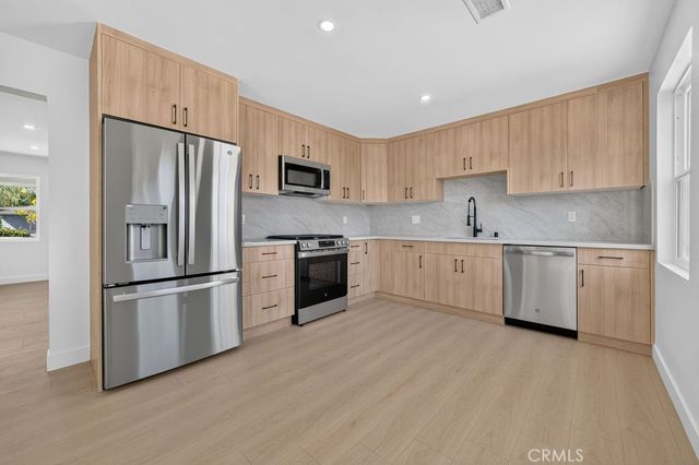 18806 Cairo, Carson, CA 90746