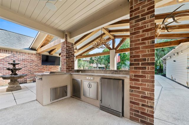 1311 Regal Green Court, Kingwood, TX 77345