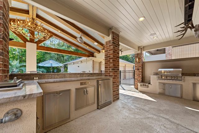1311 Regal Green Court, Kingwood, TX 77345