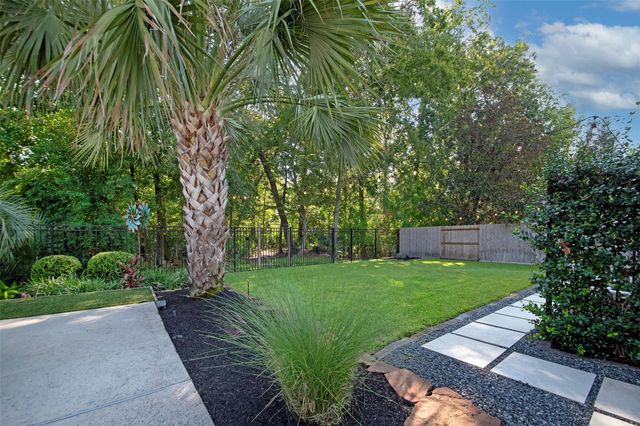 1311 Regal Green Court, Kingwood, TX 77345