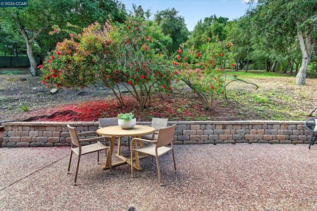 28 Rheem Blvd, Orinda, CA 94563
