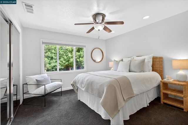 28 Rheem Blvd, Orinda, CA 94563