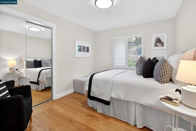 28 Rheem Blvd, Orinda, CA 94563
