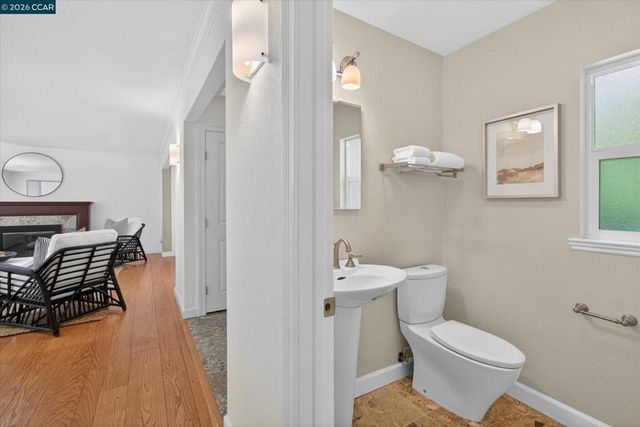 28 Rheem Blvd, Orinda, CA 94563