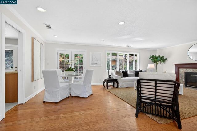 28 Rheem Blvd, Orinda, CA 94563